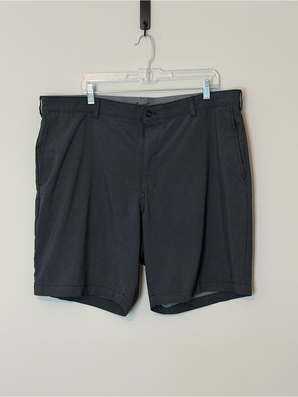 Ben Hogan Men’s Golf Shorts Size 40 Black Gray Geometric Stretch Performance